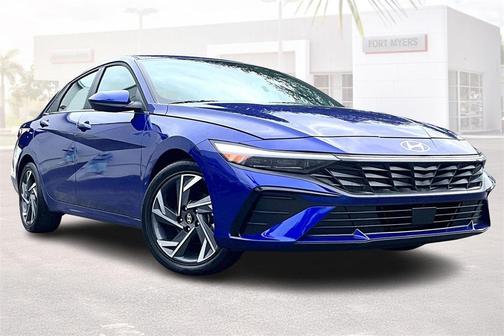 2025 Hyundai ELANTRA SEL