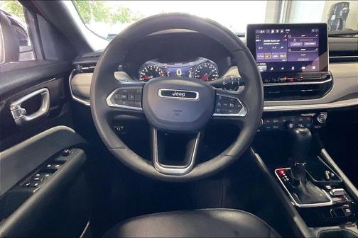 Red Hot Pearlcoat 2025 Jeep Compass Limited