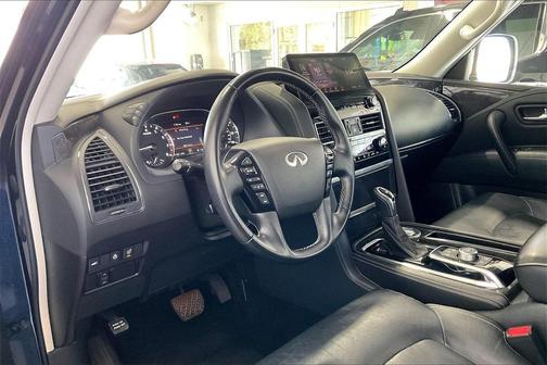 2024 INFINITI QX80 Luxe