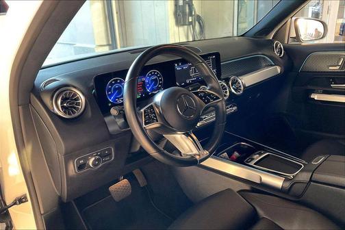 White 2024 Mercedes-Benz EQB 250 Base