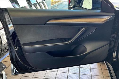 2022 Tesla Model 3 Standard Range