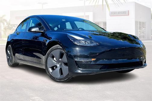 2022 Tesla Model 3 Standard Range
