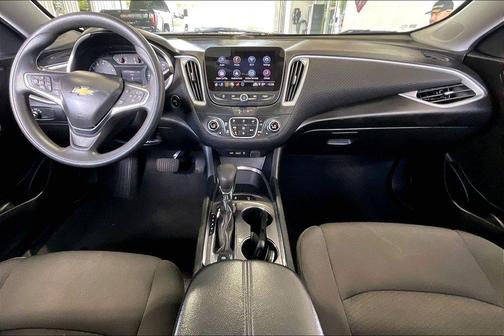 Summit White 2024 Chevrolet Malibu FWD 1LT