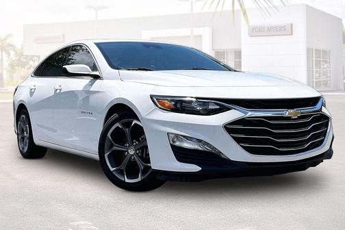 Summit White 2024 Chevrolet Malibu FWD 1LT