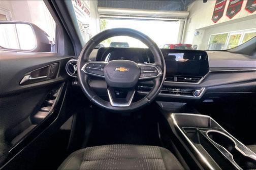 Mosaic Black Metallic 2025 Chevrolet Equinox 1LT