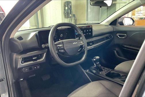 Interstellar Gray 2025 Kia K4 LXS