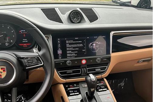 2023 Porsche Macan Base