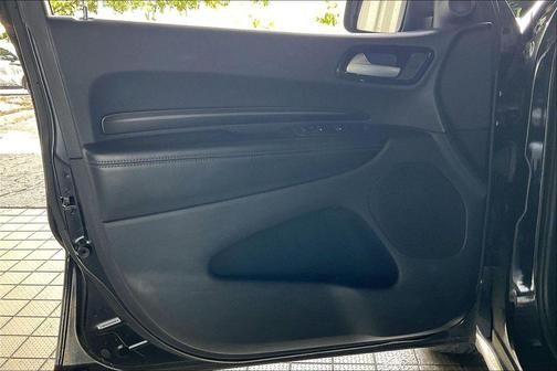 DB Black Clearcoat 2023 Dodge Durango SXT RWD