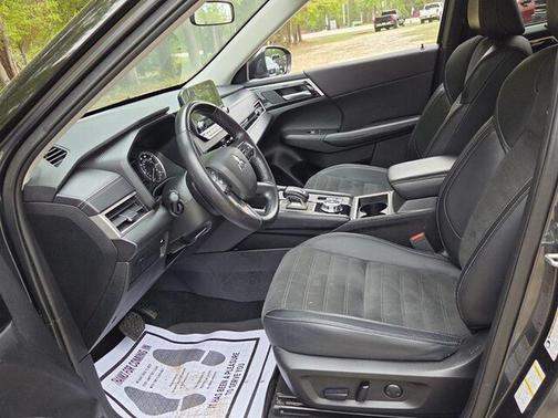 White Diamond/Black Roof 2024 Mitsubishi Outlander SE Ralliart S-AWC