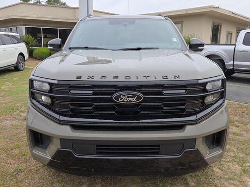 Marsh Gray 2026 Ford Expedition Platinum
