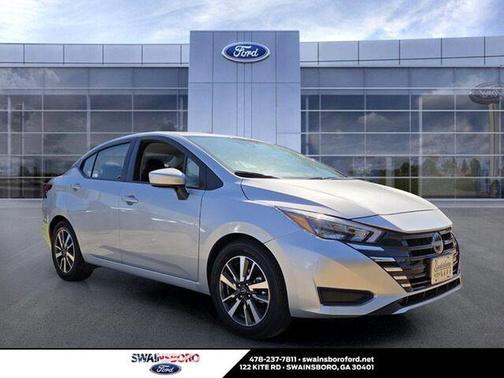 Brilliant Silver Metallic 2025 Nissan Versa 1.6 SV