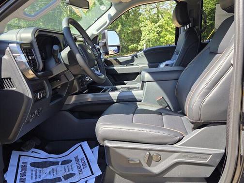 Agate Black Metallic 2026 Ford F-250 Lariat