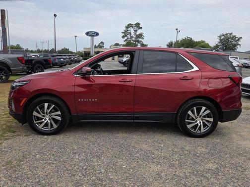 Radiant Red Tintcoat 2024 Chevrolet Equinox 1LT