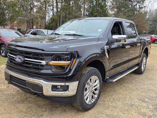 Agate Black Metallic 2026 Ford F-150 XLT