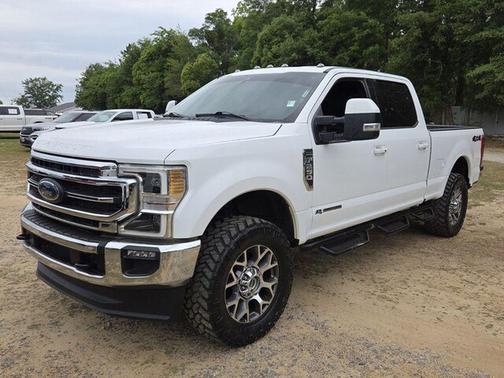 Oxford White 2022 Ford F-250 Lariat