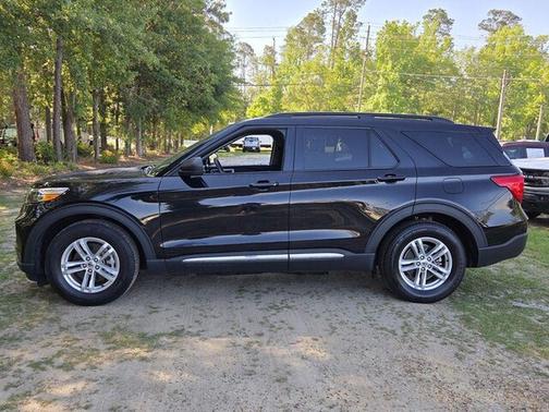 Agate Black Metallic 2024 Ford Explorer XLT