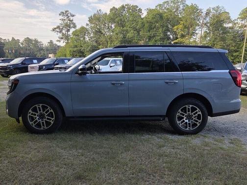 Glacier Gray Metallic TriCoat 2025 Ford Expedition Active