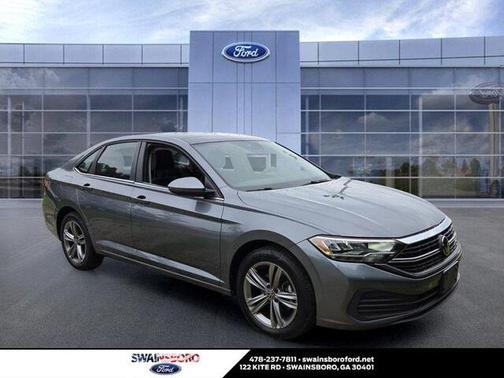Platinum Gray Metallic 2024 Volkswagen Jetta 1.5T SE