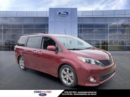 Salsa Red Pearl 2014 Toyota Sienna SE