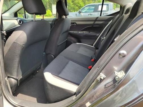 2021 Nissan Versa 1.6 SV