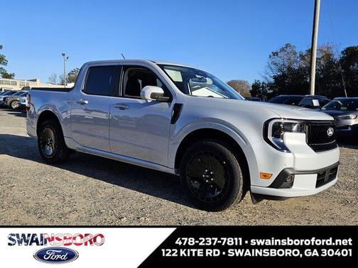 Space White Metallic 2026 Ford Maverick Lobo