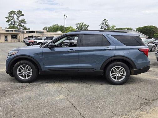 Vapor Blue Metallic 2026 Ford Explorer Active