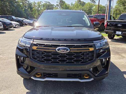 Agate Black Metallic 2026 Ford Explorer Tremor