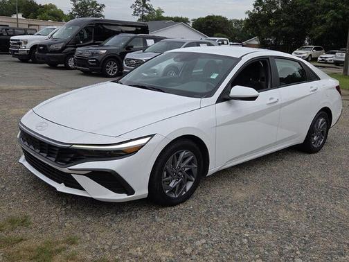 Serenity White 2024 Hyundai ELANTRA SEL