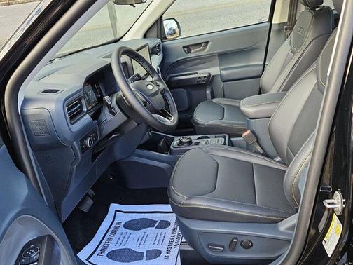 Shadow Black 2026 Ford Maverick Lobo Standard