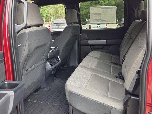 Ruby Red Metallic Tinted Clearcoat 2026 Ford F-150 XLT