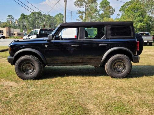 Shadow Black 2025 Ford Bronco Base