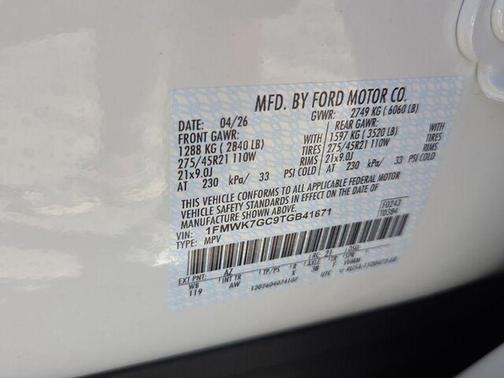 Star White Metallic Tri-Coat 2026 Ford Explorer ST