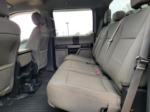 Oxford White 2019 Ford F-150 XLT