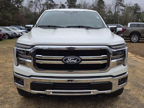 Star White Metallic Tri-Coat 2026 Ford F-150 Lariat