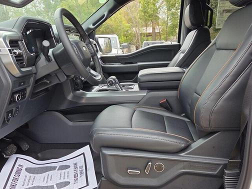 Star White Metallic Tri-Coat 2026 Ford F-150 Lariat