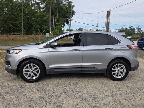 Iconic Silver Metallic 2022 Ford Edge SEL