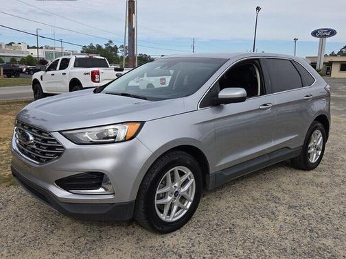 Iconic Silver Metallic 2022 Ford Edge SEL