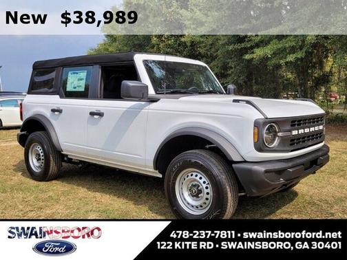 Oxford White 2025 Ford Bronco Base