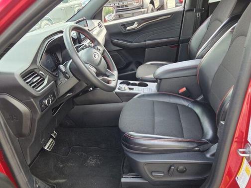 Rapid Red Metallic Tinted Clearcoat 2024 Ford Escape ST-Line