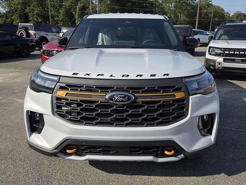 Space White Metallic 2026 Ford Explorer Tremor
