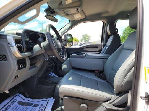 2025 Ford F-250 XL