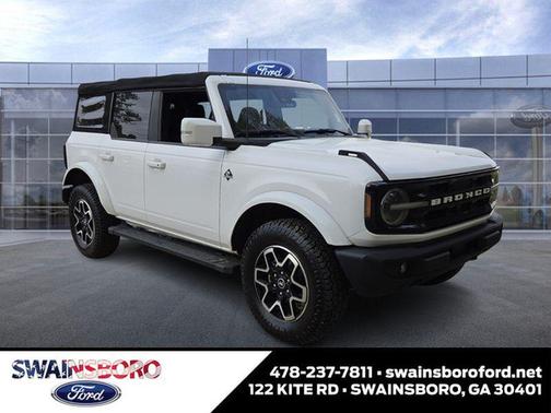 Oxford White 2022 Ford Bronco Outer Banks
