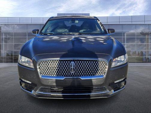 2018 Lincoln Continental Premiere