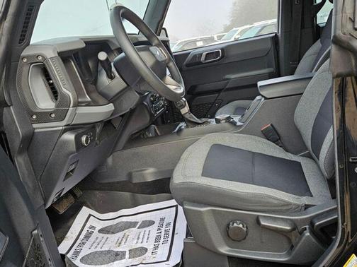 2021 Ford Bronco Base