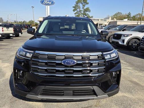 Agate Black Metallic 2026 Ford Explorer Active w/200A Pkg