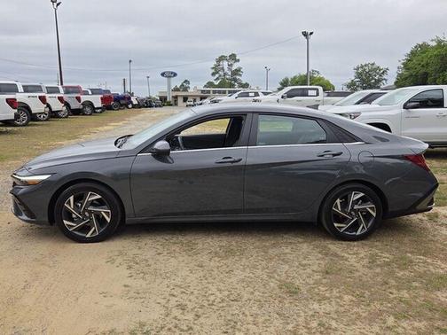 Ecotronic Gray 2025 Hyundai ELANTRA SEL