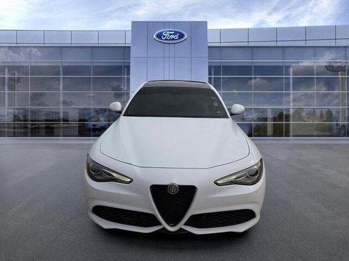 Alfa White 2023 Alfa Romeo Giulia Sprint RWD