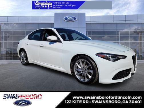 Alfa White 2023 Alfa Romeo Giulia Sprint RWD