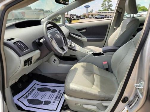 2010 Toyota Prius V