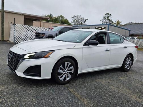 2024 Nissan Altima S FWD